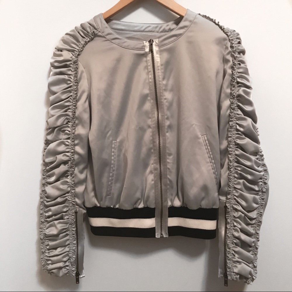 WILLIAM RAST Naomi Ruffled Bomber Grey Jacket-M       🚨Fall 2022 Trend Alert - Picture 2 of 8